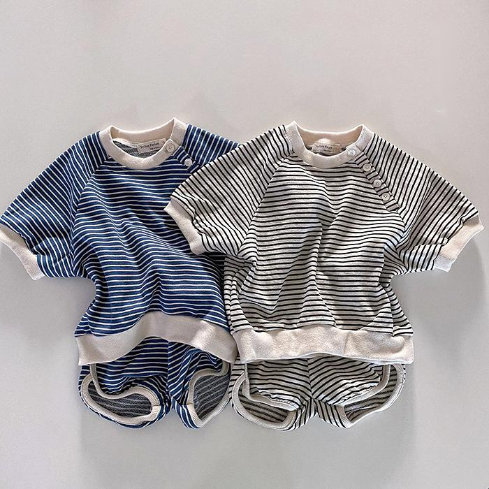 The Metro-Stripe Retro Set